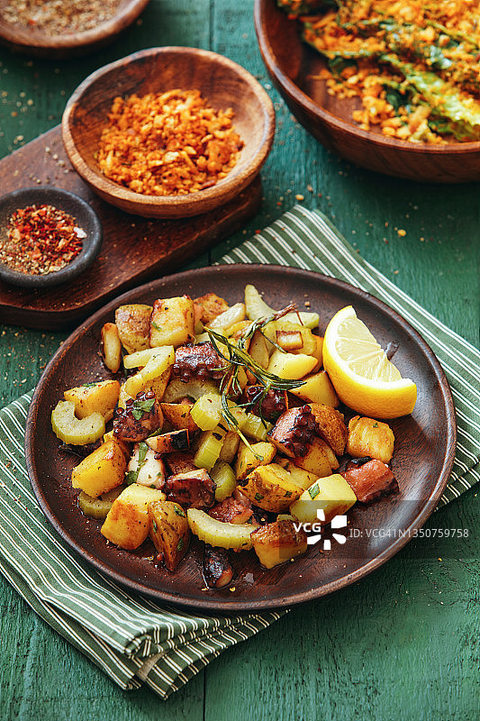 意式章鱼土豆沙拉图片素材