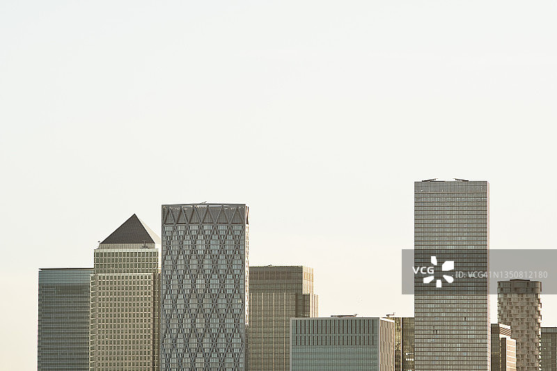 伦敦金丝雀码头日出天际线图片素材