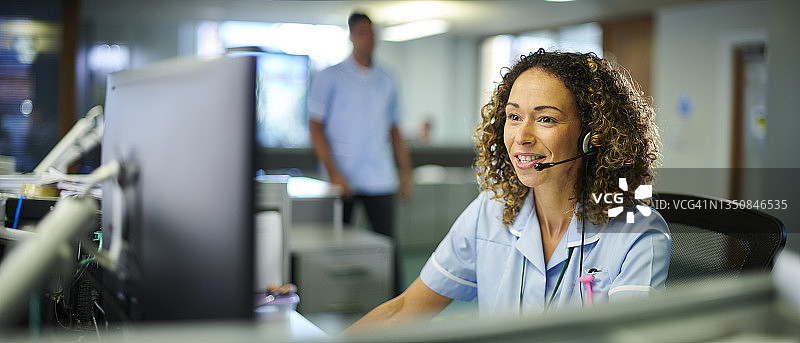 医疗呼叫接线员图片素材