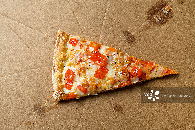 美味的意大利披萨，番茄奶酪玛格丽特披萨，外卖快餐食品图片素材