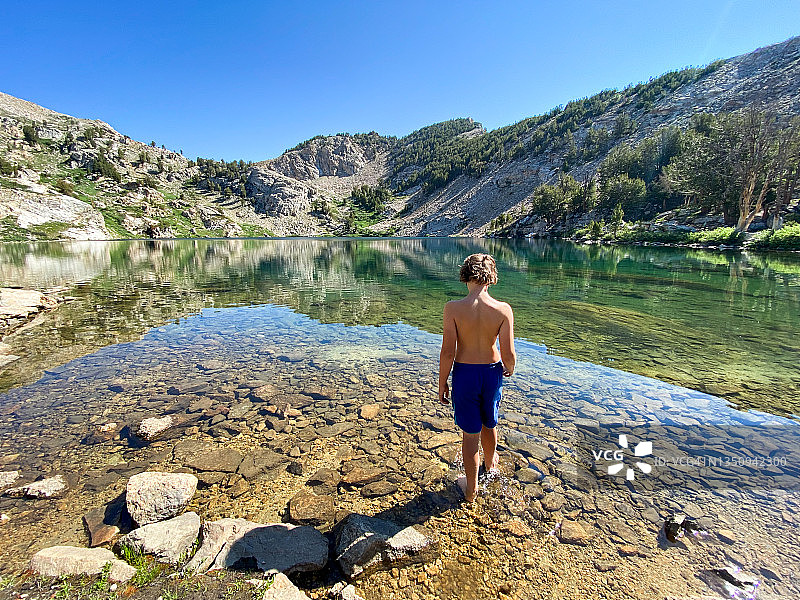 内华达州红宝石山脉的青少年肖像图片素材