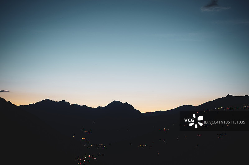 山间生活图片素材