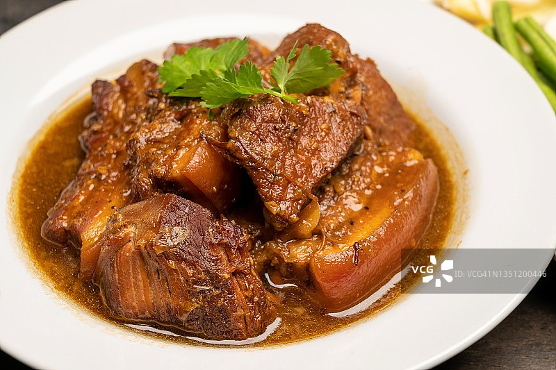 泰式红烧肉，普吉岛炖猪肉 - 特写图片素材