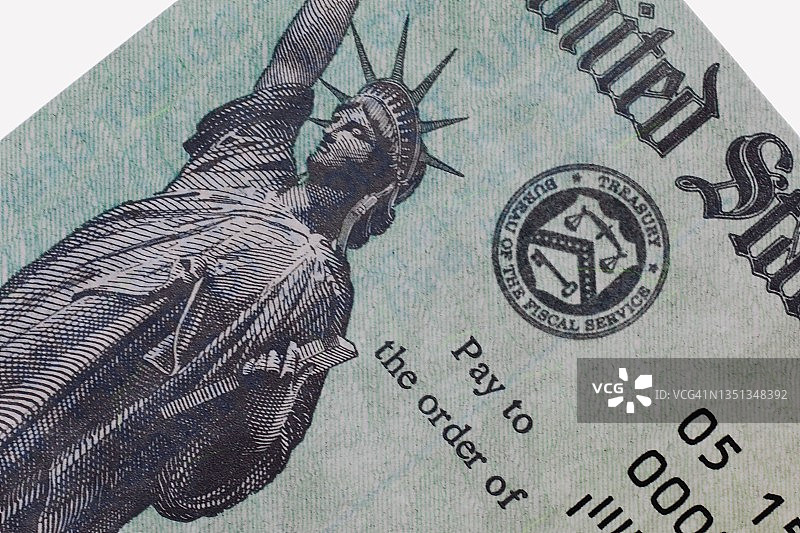 美国财政支票上的自由女神像图片素材