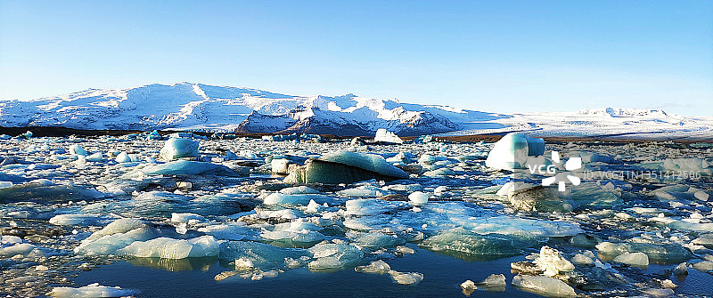 冰岛杰古沙龙冰河湖寒冷全景图片素材
