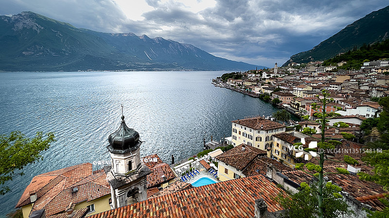 加尔达湖畔的柠檬镇图片素材