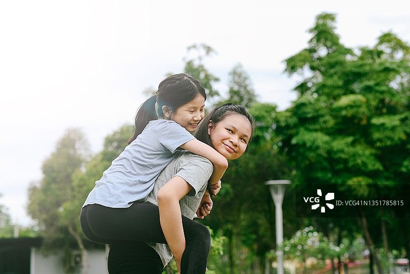 他们之间深厚的感情图片素材