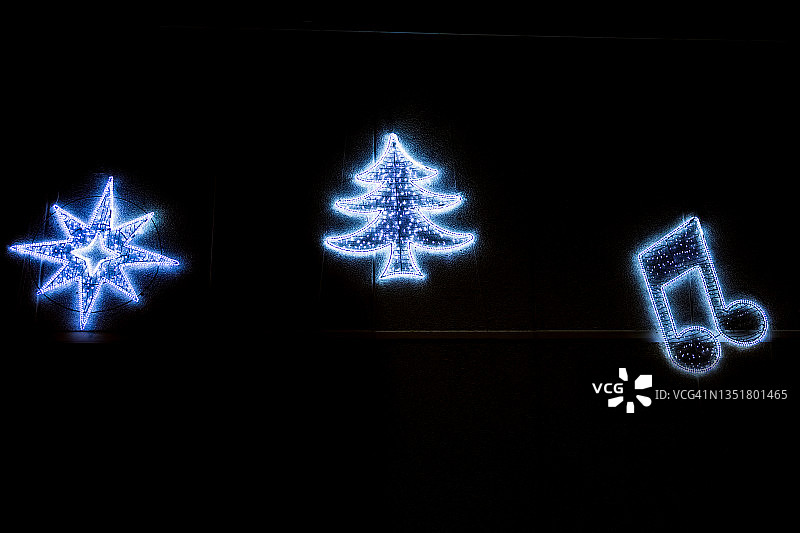 圣诞主题蓝色LED装饰灯图片素材