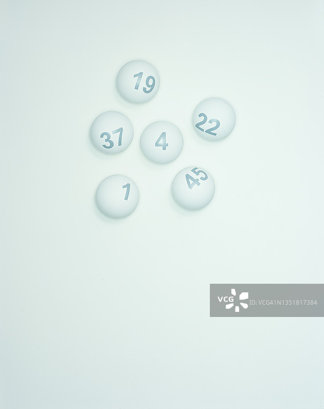 白色彩票球图片素材