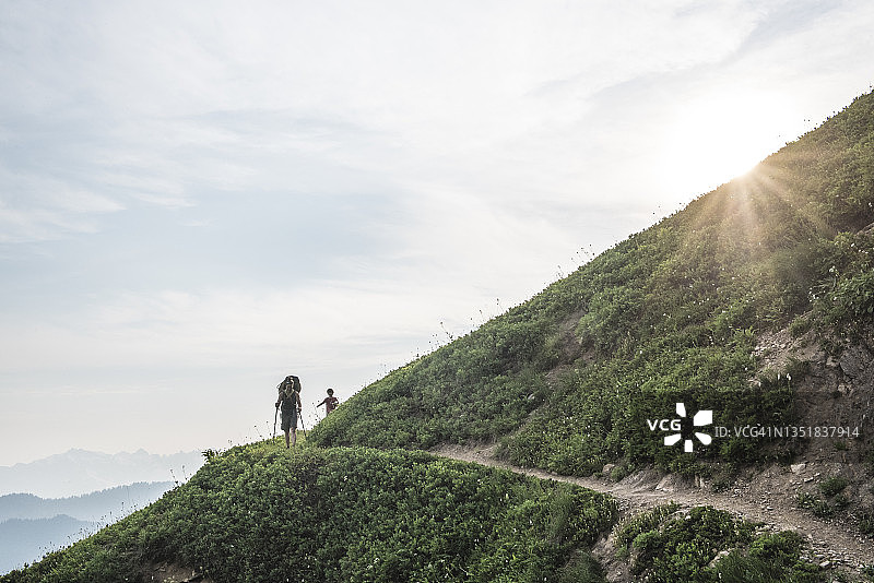 在冰川峰荒原的太平洋山脊步道徒步图片素材