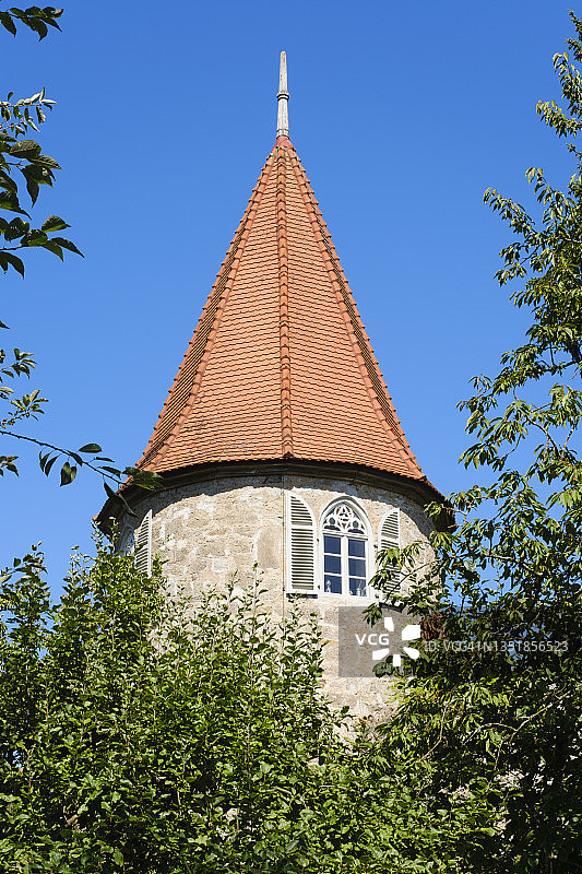 德国巴伐利亚州丁克斯比尔：历史悠久的Haymersturm塔图片素材