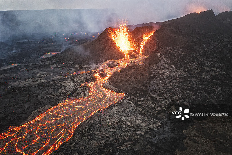 火山喷发（鸟瞰视角）图片素材