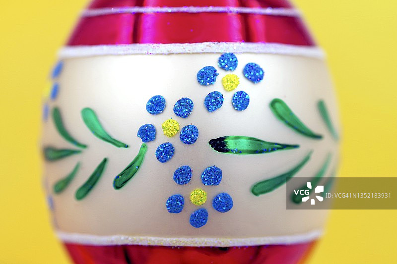 手工吹制玻璃上的装饰图片素材