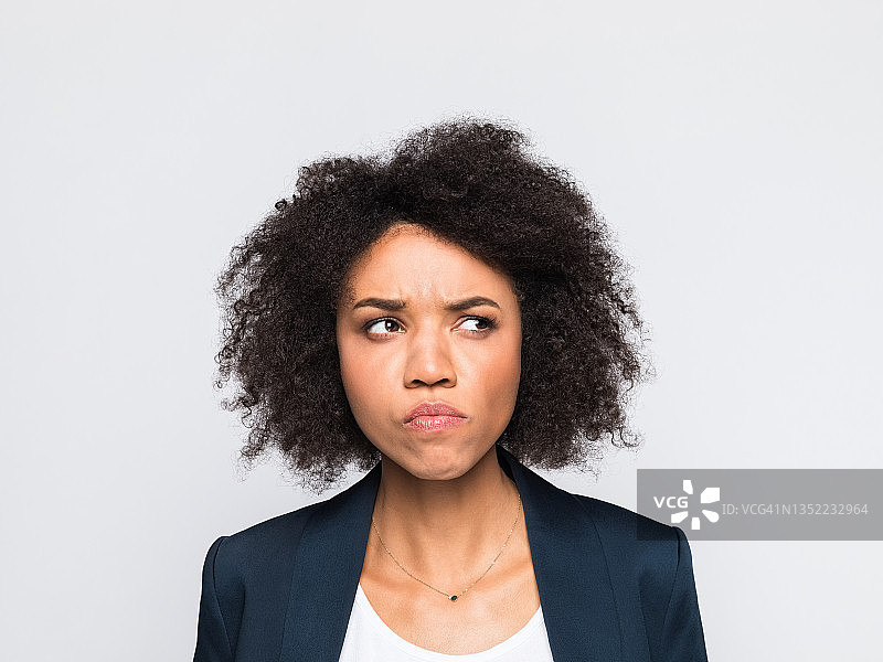 焦虑的年轻女商人头像图片素材