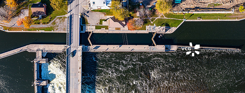 加拿大黑斯廷斯城镇和特伦特河航拍图片素材