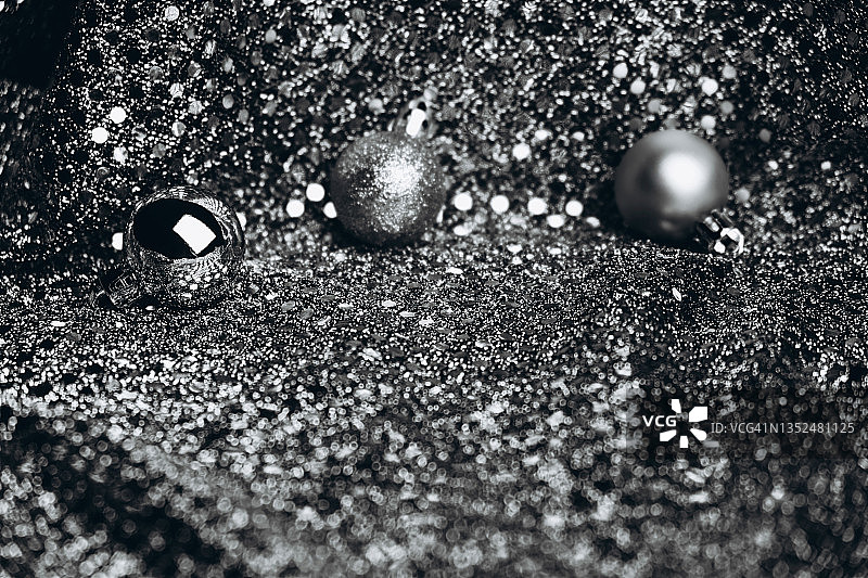 闪光表面上的玩具银色照片图片素材