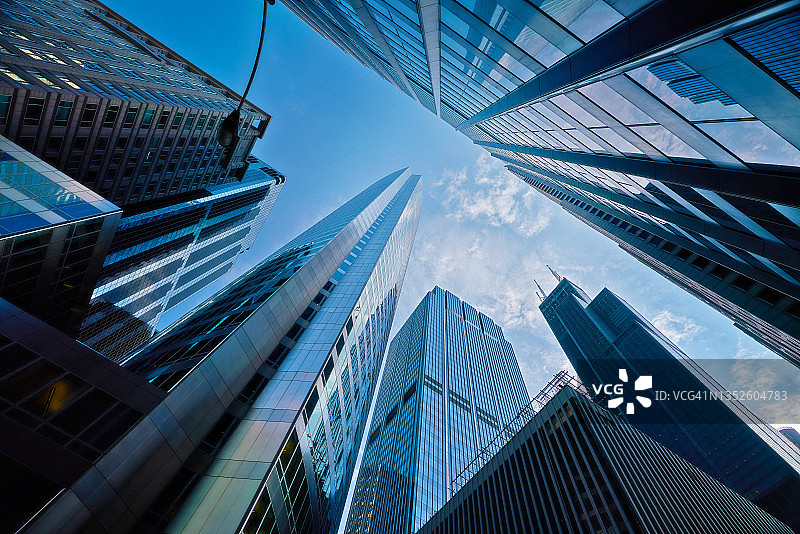 天空中的金融建筑概念视图图片素材