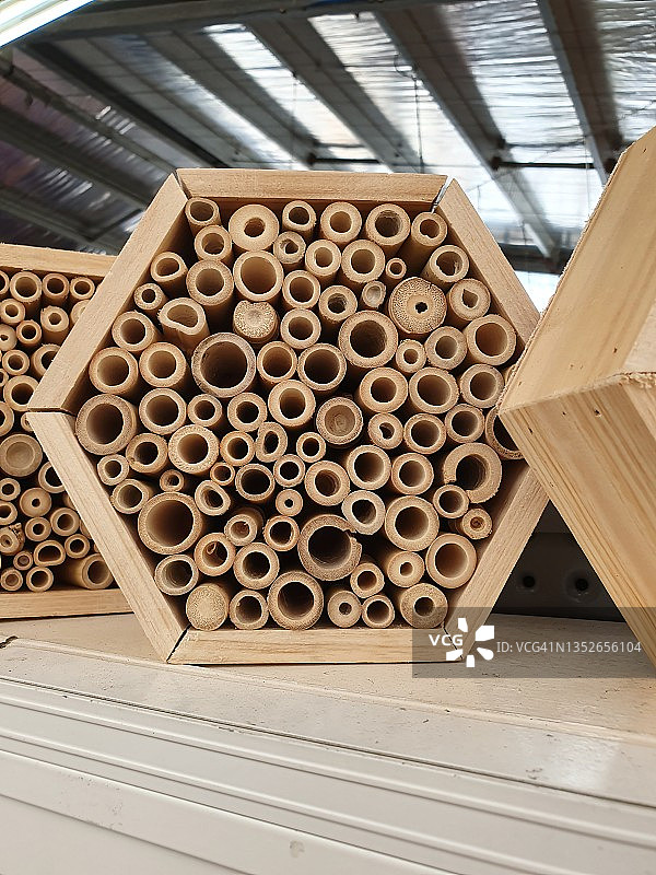 实木冷杉昆虫旅馆木制蜜蜂虫屋图片素材