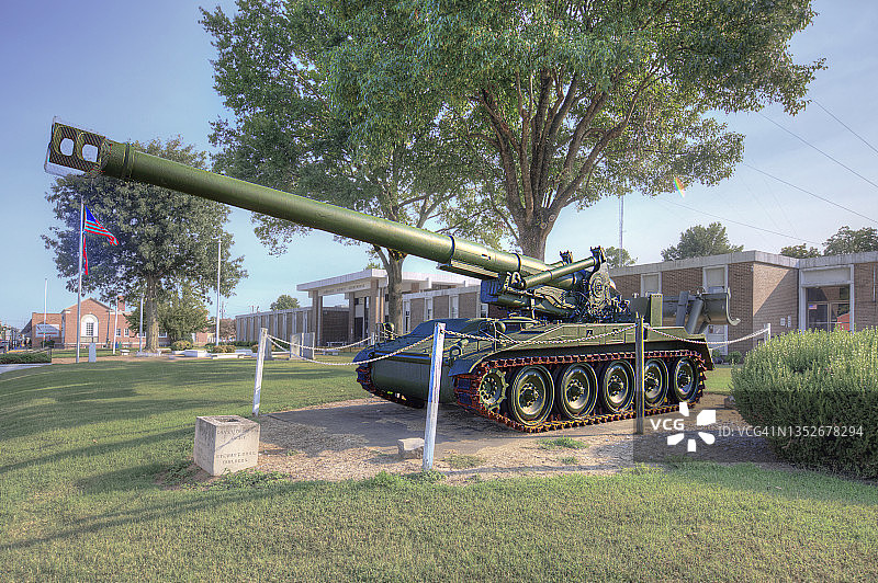 法院里的榴弹炮图片素材