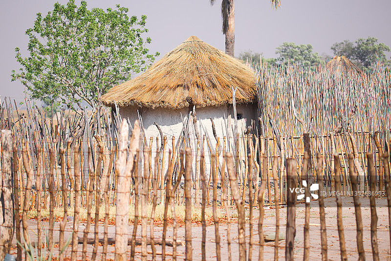 博茨瓦纳奥卡万戈三角洲的独木舟探险图片素材