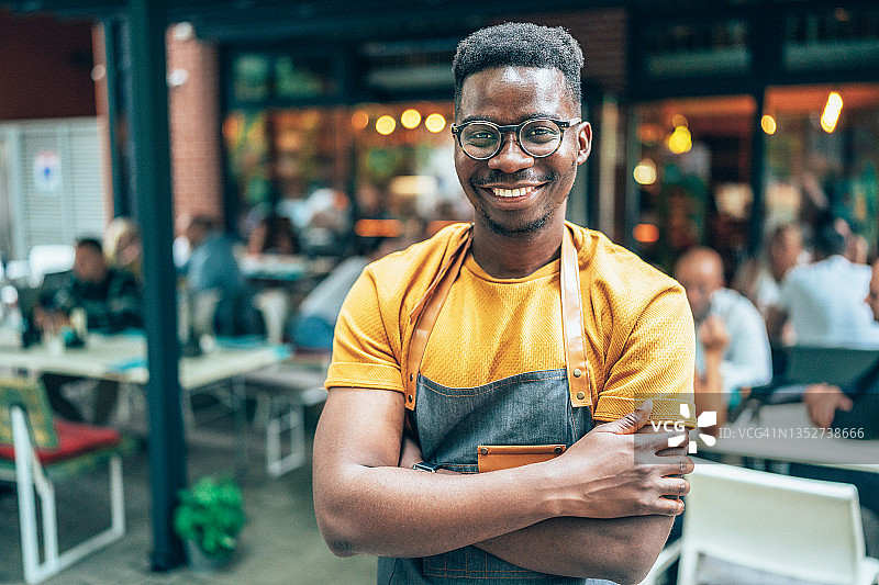 快乐的咖啡师图片素材