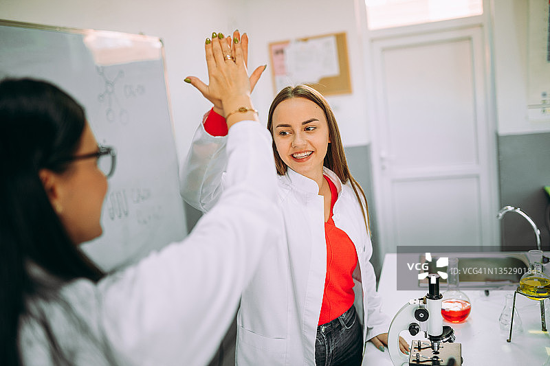 化学课图片素材