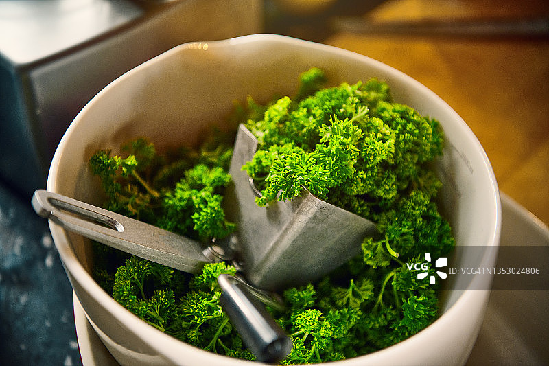碗里的欧芹图片素材