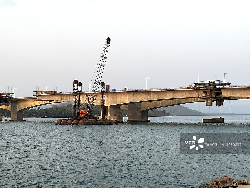 悬臂施工图片素材