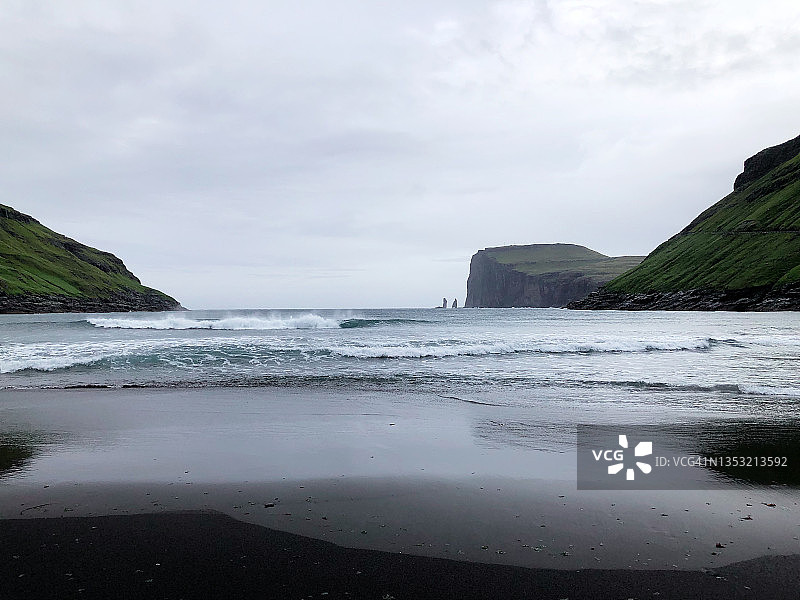 乔尔努维克海滩与巨人女巫海蚀柱图片素材