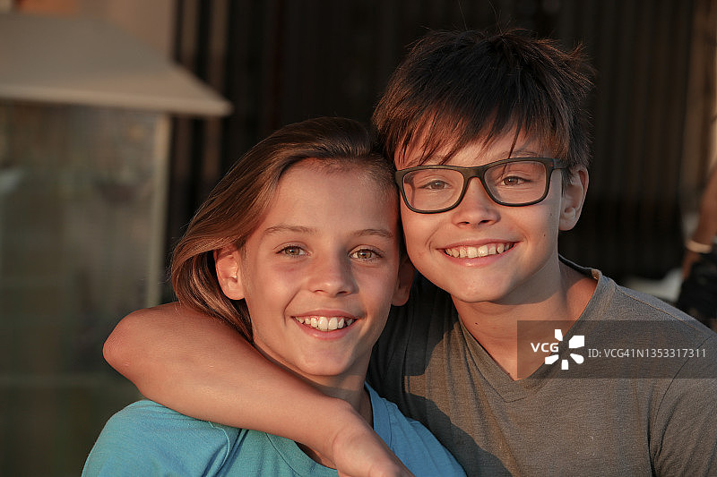 双胞胎之爱图片素材