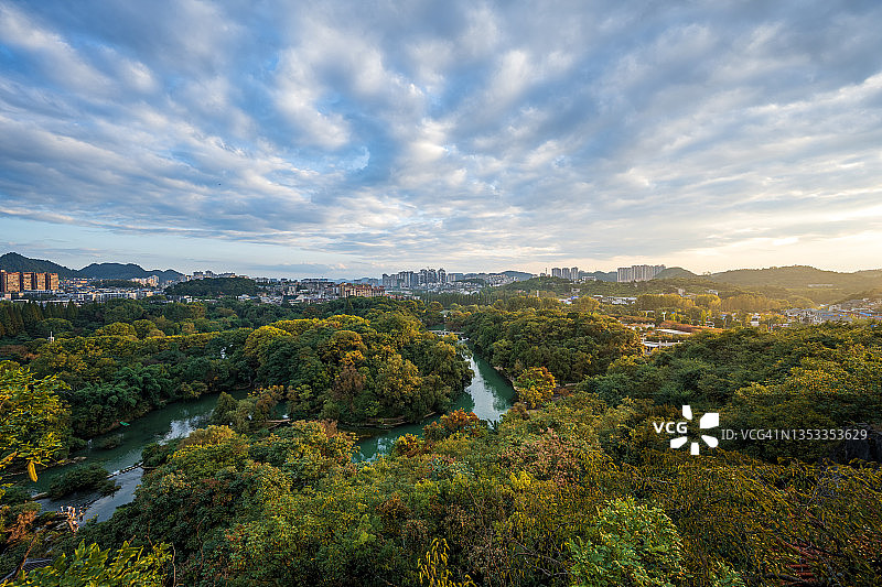 贵州贵阳花溪公园日落图片素材