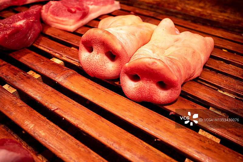 市场上出售的猪鼻子图片素材