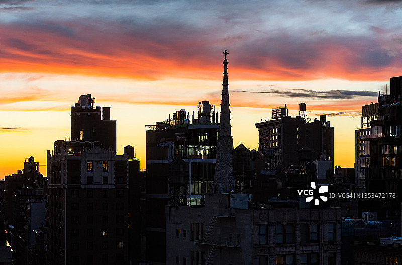 纽约格林威治村日落天际线剪影图片素材