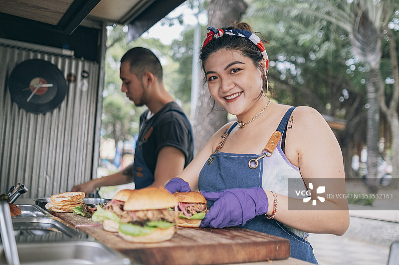 餐车车主肖像图片素材