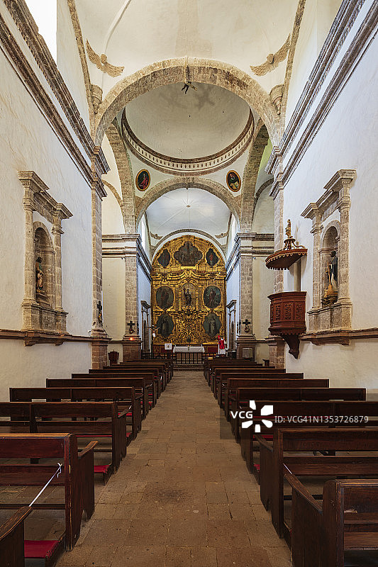 圣伊格纳西奥卡达卡曼教堂内部图片素材