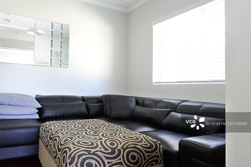 空旷的居家客厅图片素材