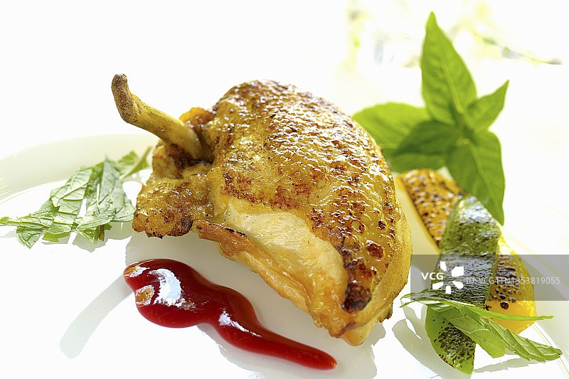 油封鸡配蔬菜图片素材