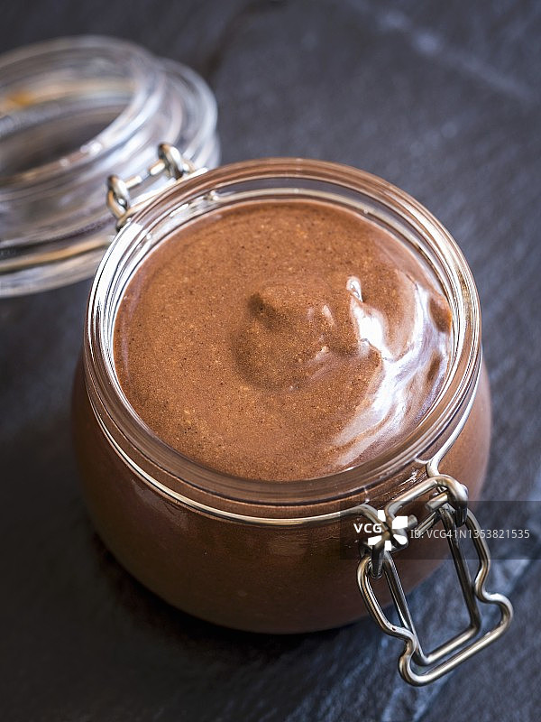 自制Nutella巧克力酱图片素材