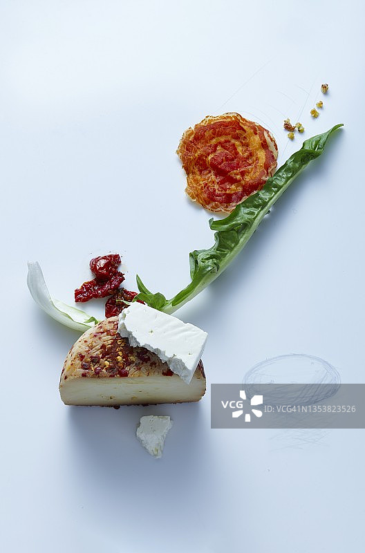 烤箱焗烤意式饺子配料图片素材