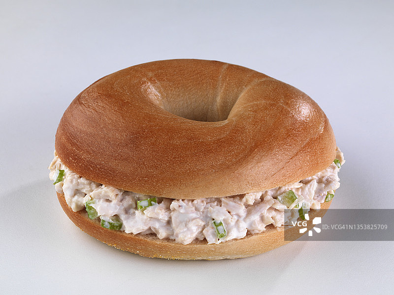 金枪鱼沙拉贝果图片素材