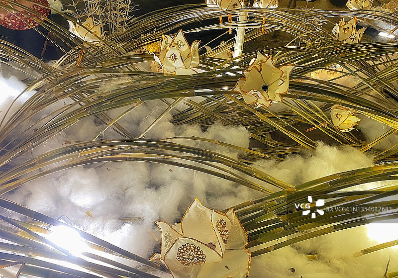 泰式水灯之美（纸制，含泰国传统图案）图片素材