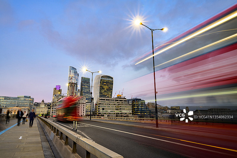 伦敦桥的黄昏图片素材