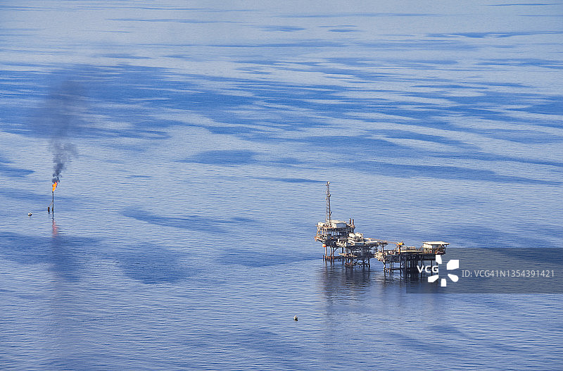 高处俯瞰平台图片素材