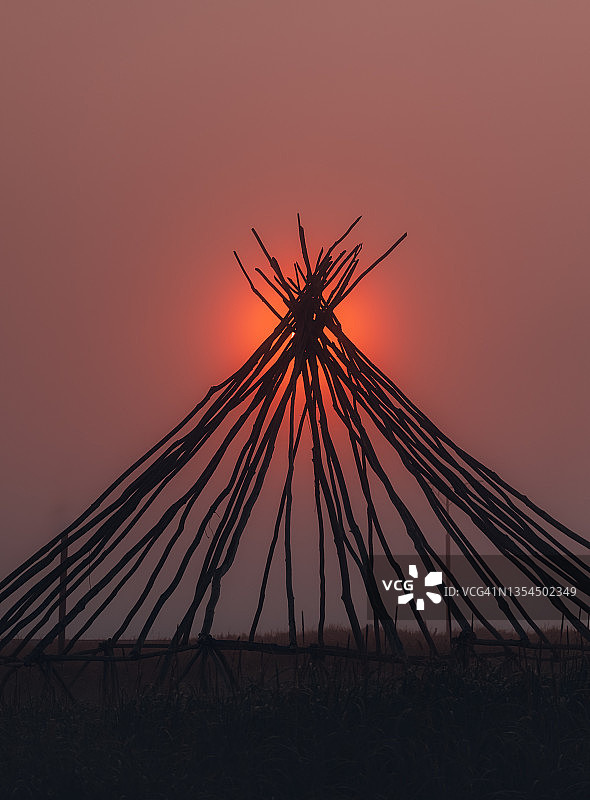 科里亚克亚兰加的太平洋海岸黎明图片素材
