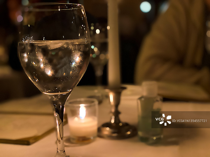 疫情期间的约会方式图片素材