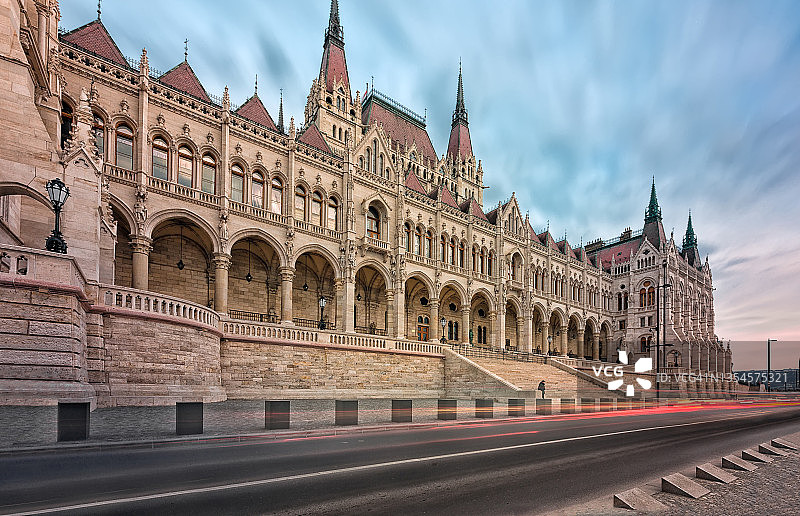 宏伟的匈牙利国会大厦图片素材