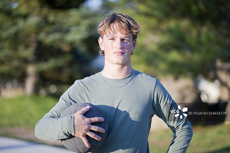 青少年篮球图片素材