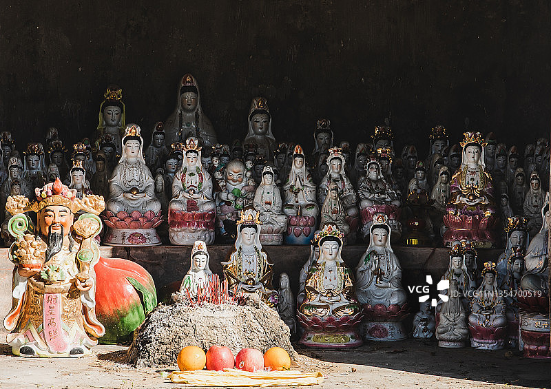 不同类型的观音菩萨像图片素材