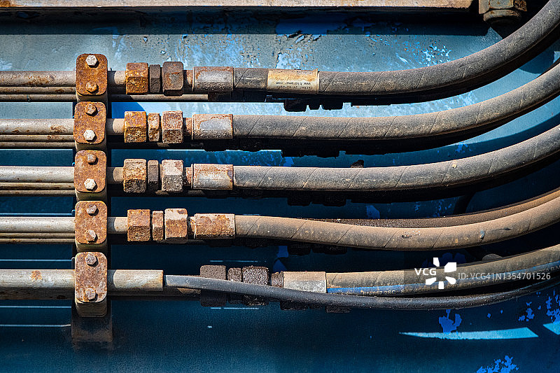 生锈的液压软管图片素材