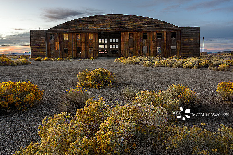 二战空军机库图片素材